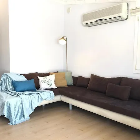 Cozy Bright In The Center Apartment *